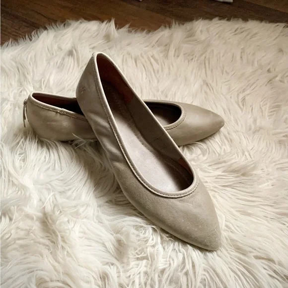 Frye Regina Pointed Toe Leather Flats Size 8 Women’s - Picture 1 of 13